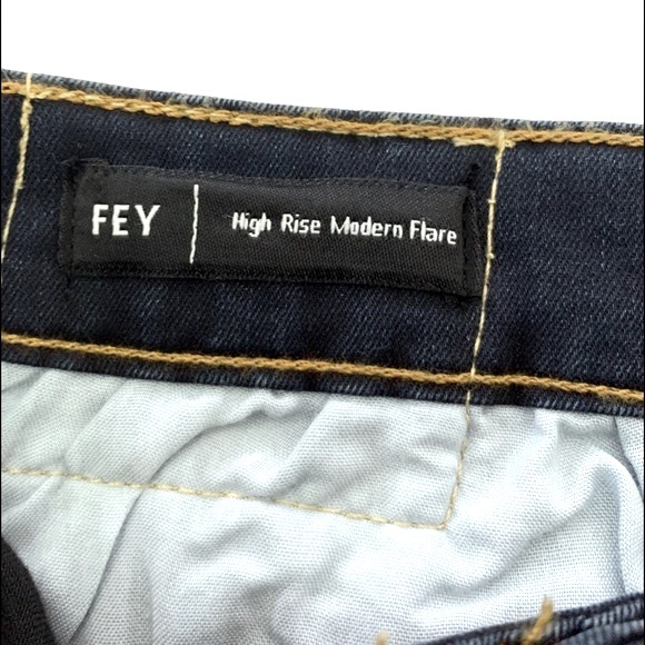 True Religion Fey Modern Flare Jeans 28 NWT - Picture 7 of 12